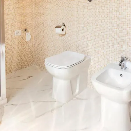 Premier Parkview - One-bedroom - Airport - Self Check-in Apartment