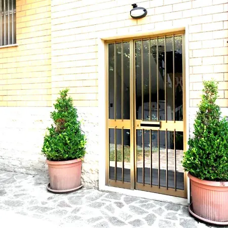 Premier Parkview - One-bedroom - Airport - Self Check-in Apartment
