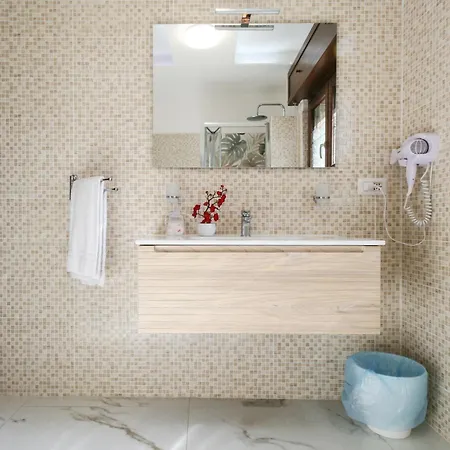 Premier Parkview - One-bedroom - Airport - Self Check-in Fiumicino